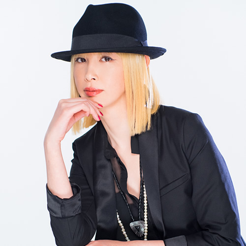 村上智里
